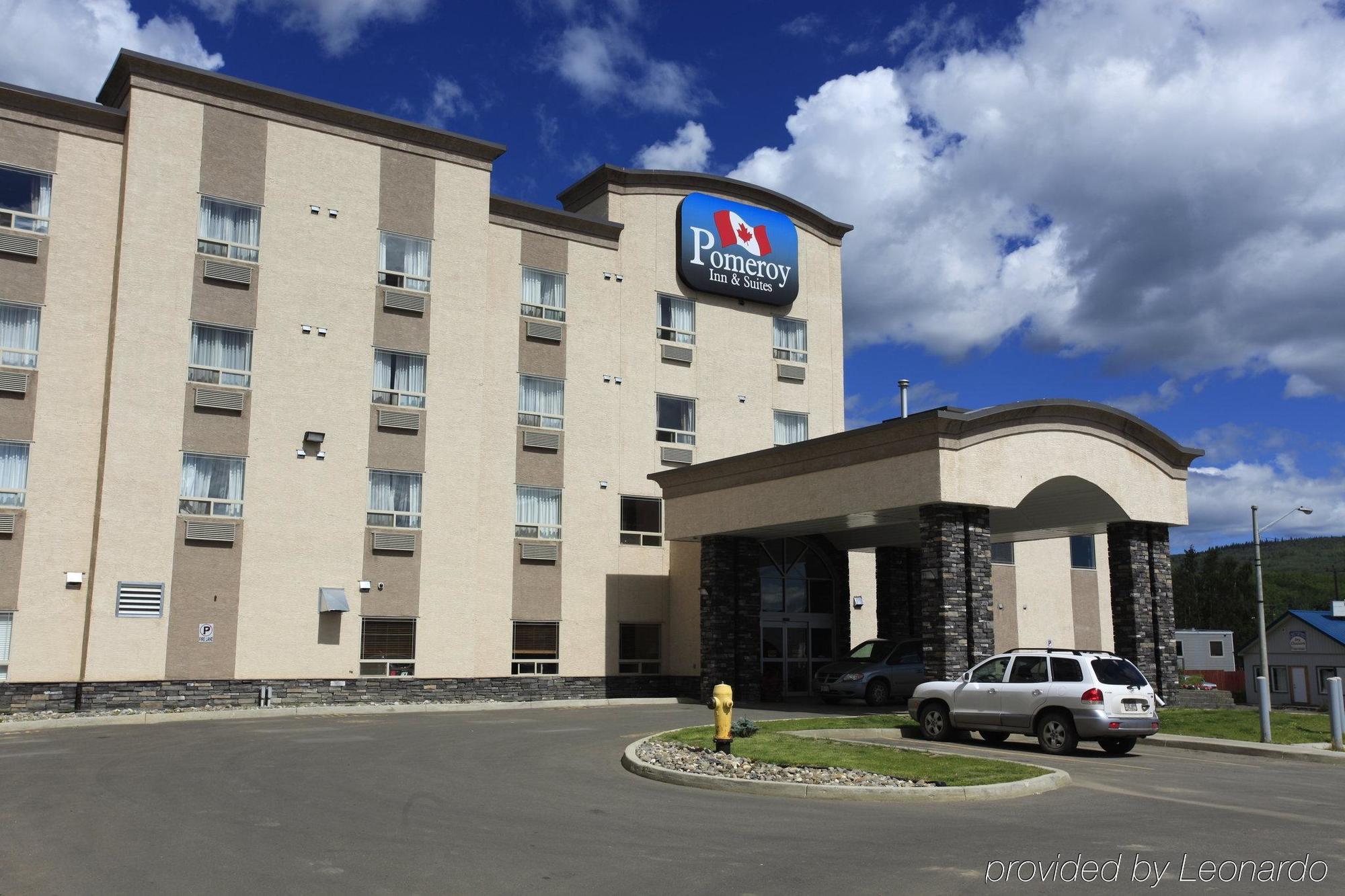 Pomeroy Inn And Suites Chetwynd Ngoại thất bức ảnh